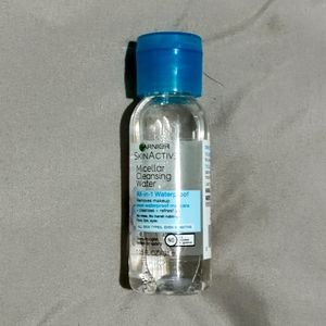 Micellar water makeup remover